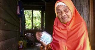 Century old Malaysian wishes to remarry